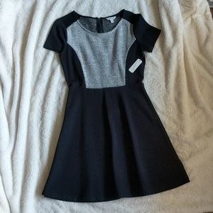 Short sleeve black dress
